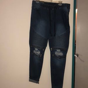 Plus Size Distressed Super Skinny Jeans